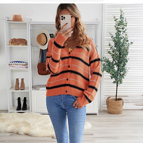 V-Neck Long-Sleeve Sweater - Picture 6 of 7